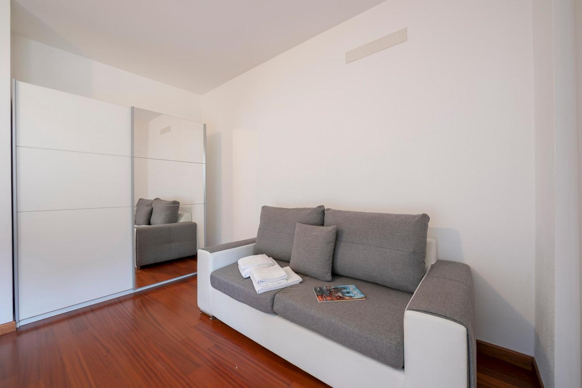 Moonlight - 150M From The Lake - Happy Rentals Lugano Exteriör bild