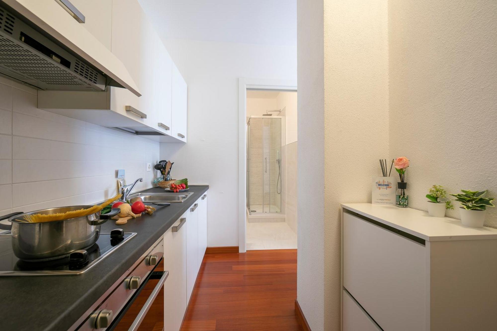 Moonlight - 150M From The Lake - Happy Rentals Lugano Exteriör bild