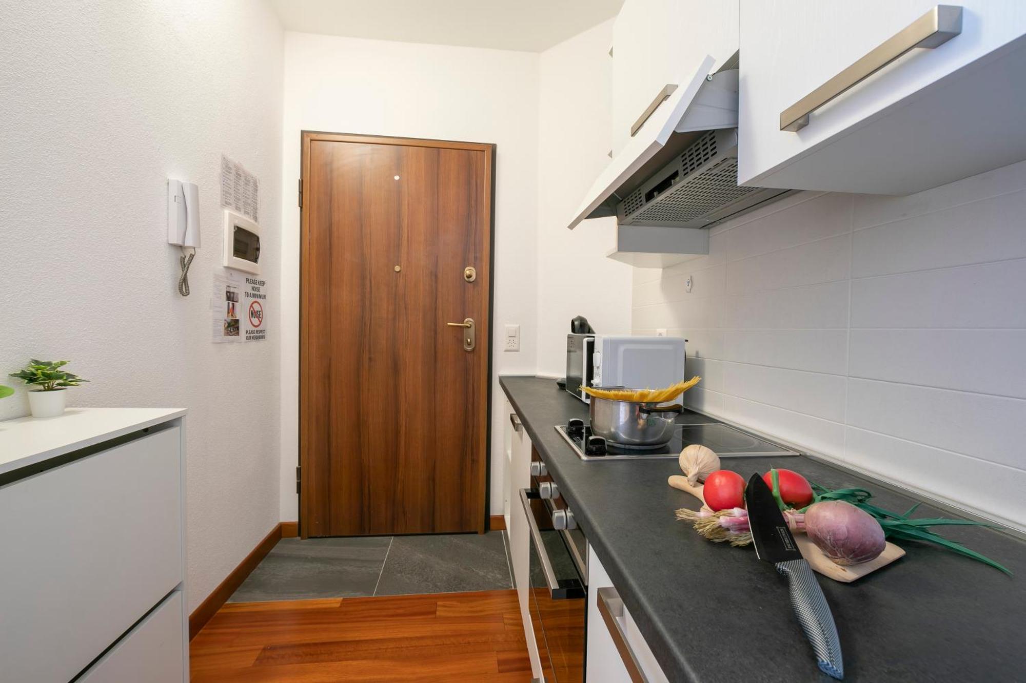 Moonlight - 150M From The Lake - Happy Rentals Lugano Exteriör bild